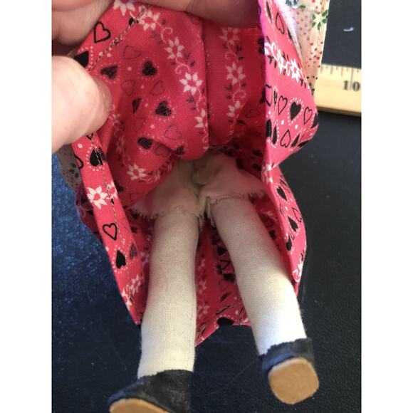 Vintage Helga AUSTRIAN Folklore Doll Porcelain Hand Painted With Tag - Picture 7 of 7